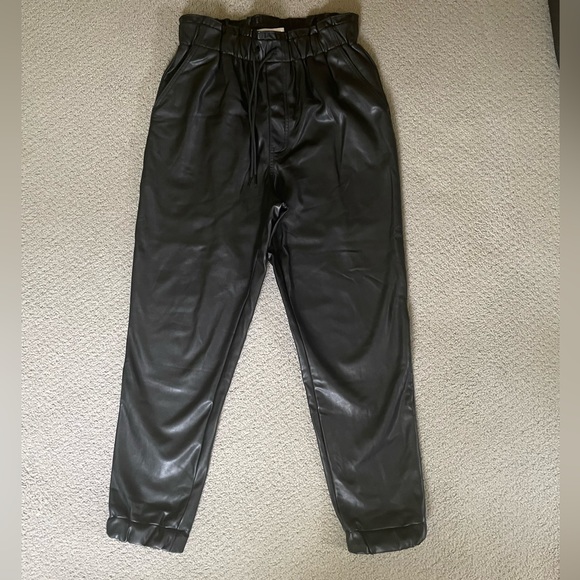 Abercrombie & Fitch Black Leather Joggers Size Medium - Picture 4 of 10